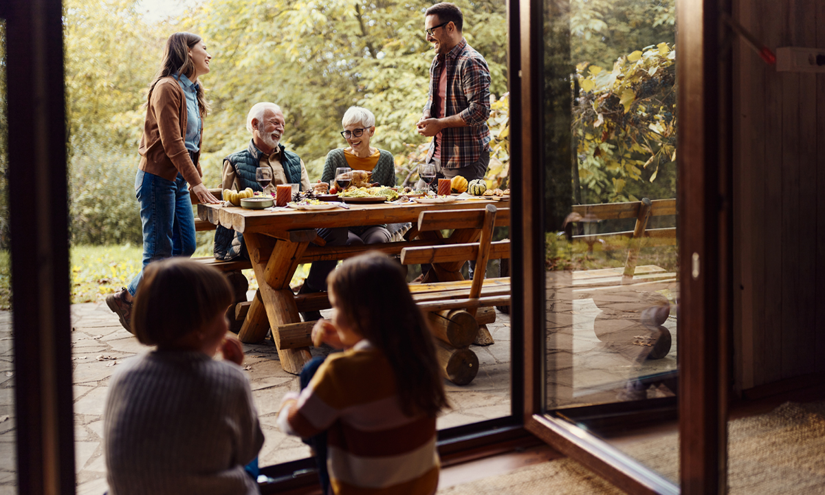 Multigenerational family shot